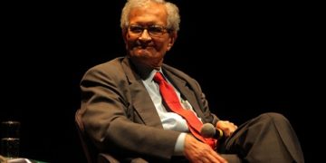 Business tycoons pledge support to Kerala to build a modern economy